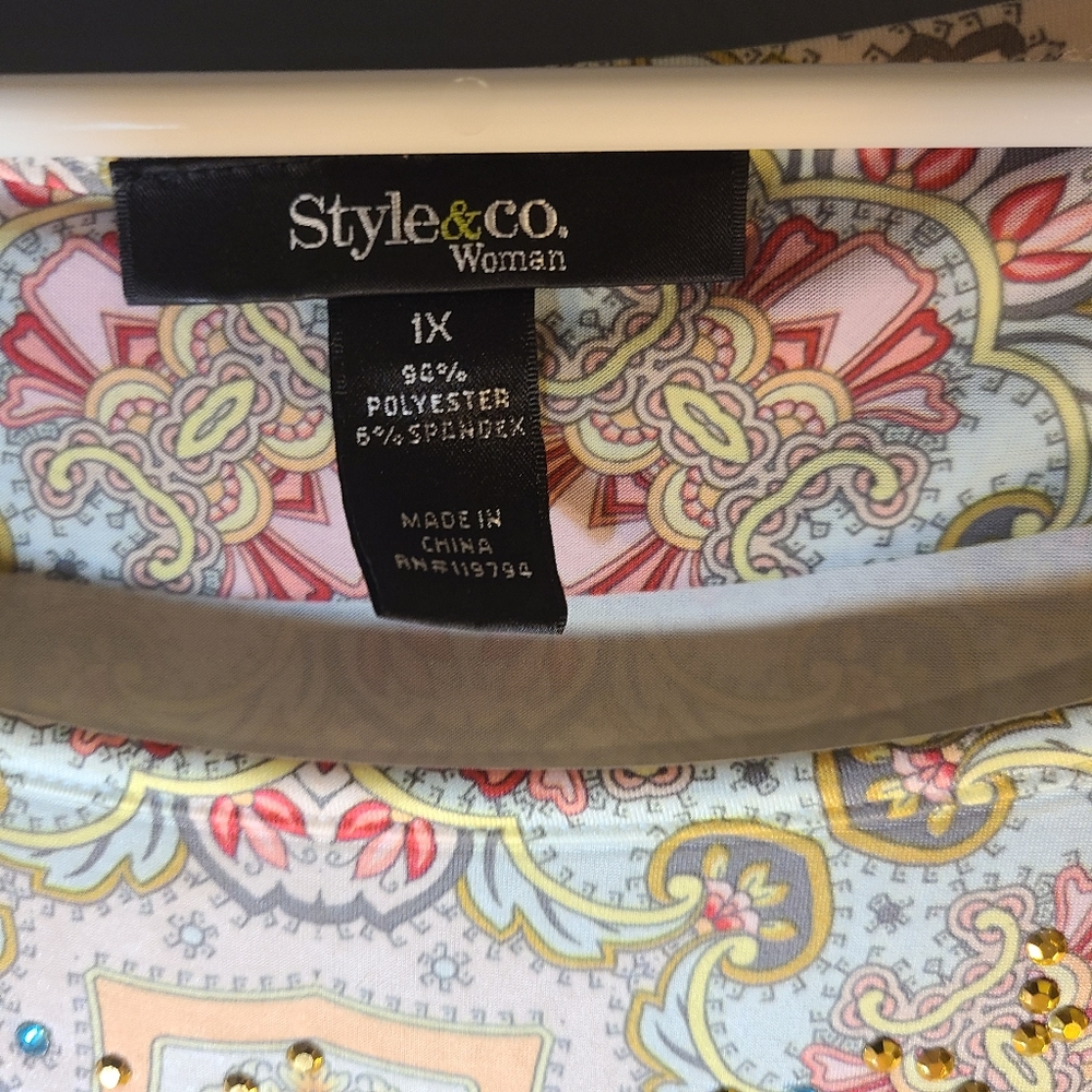 Style and co ethnic tribal blouse with rhinestones - Picture 3 of 6